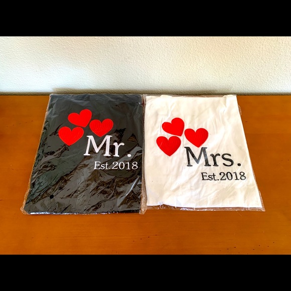 Mr. and Mrs. Matching Kitchen Aprons - Picture 1 of 1